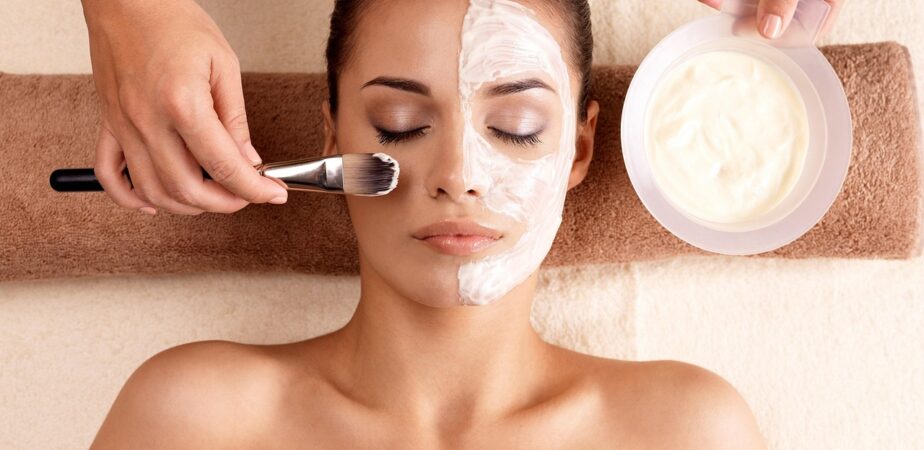 facial-8224799_1280 Elektrokozmetikai eljárások